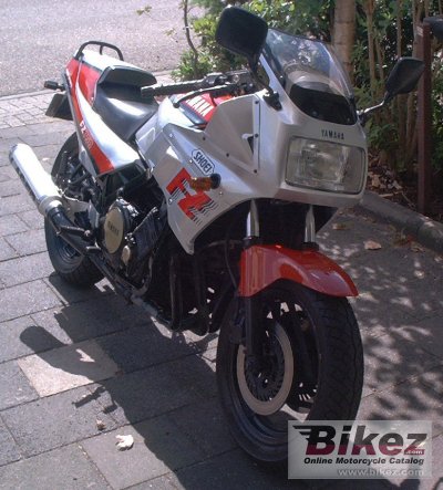 1985 Yamaha FZ 750 (reduced effect) photo